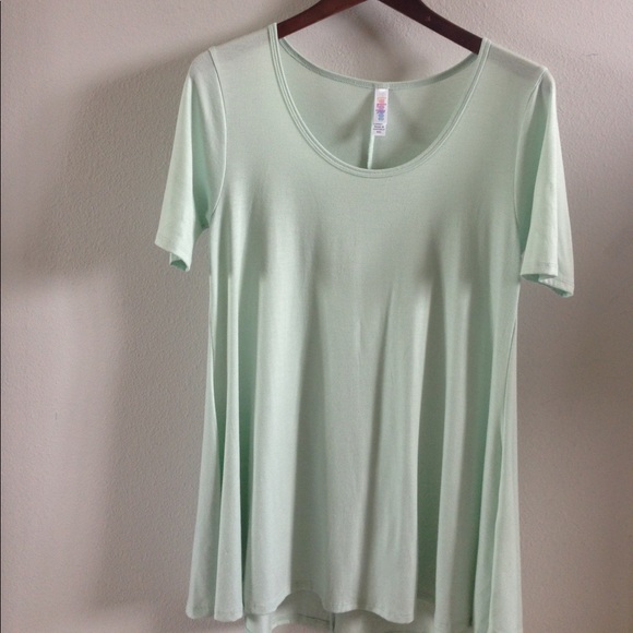 LuLaRoe Tops - Lularoe Perfect Tee - mint green XXS
